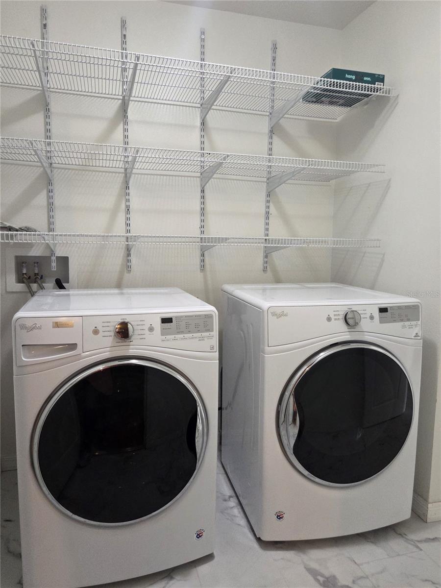 Image 9 of 25 For 926 Aspen View Circle