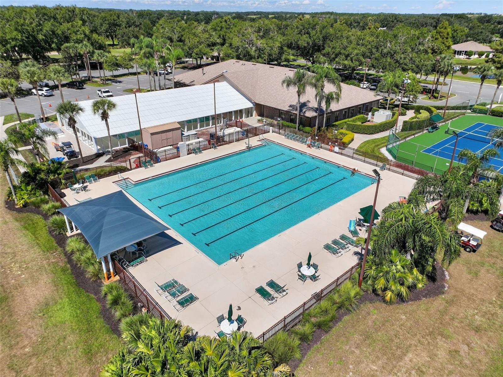 Image 39 of 48 For 20846 Queen Alexandra Drive