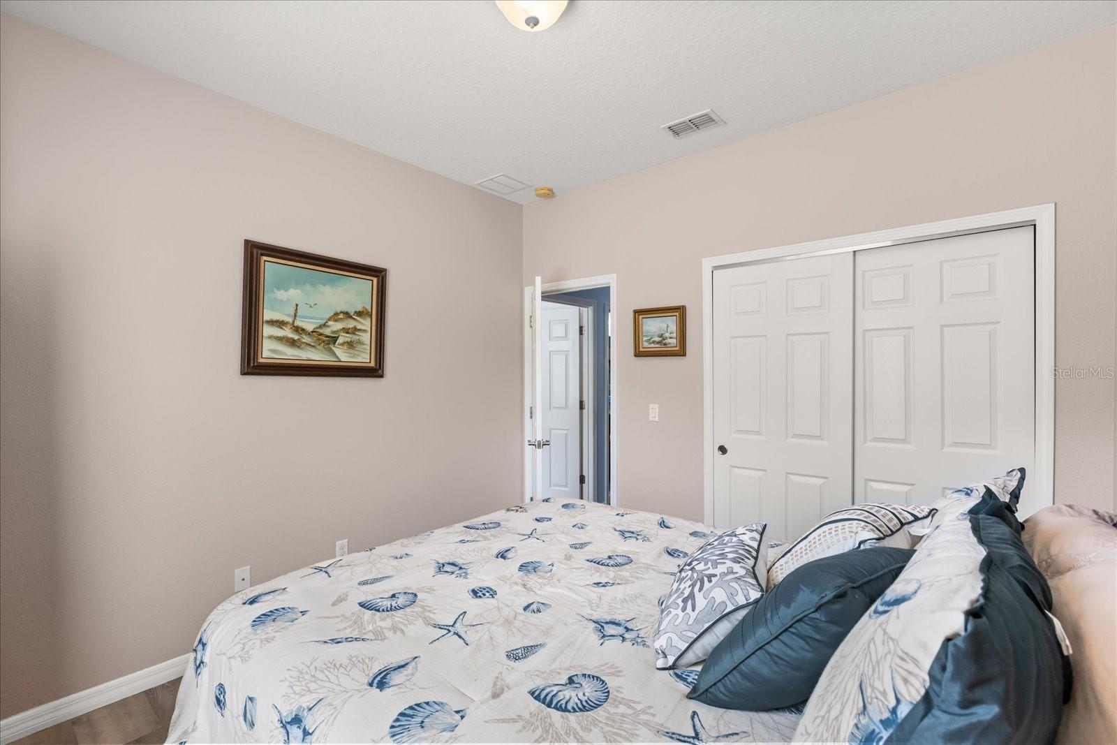 Listing photo id 29 for 30231 Hackney Loop
