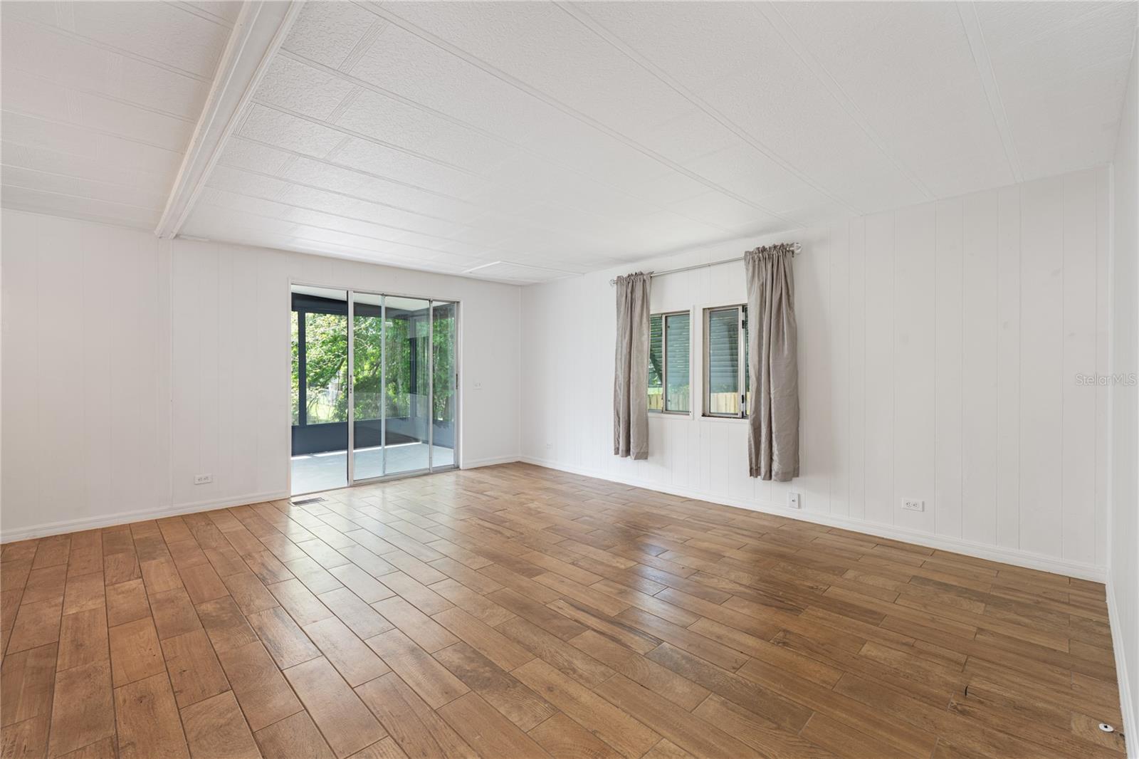 Image 15 of 34 For 17320 Palm Drive