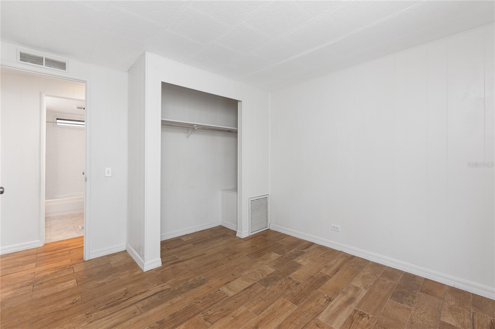 Image 18 of 34 For 17320 Palm Drive