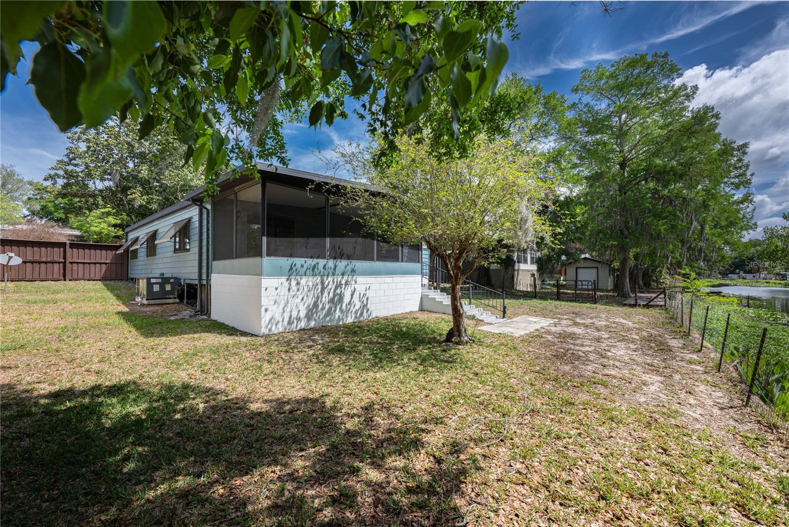 Image 28 of 34 For 17320 Palm Drive