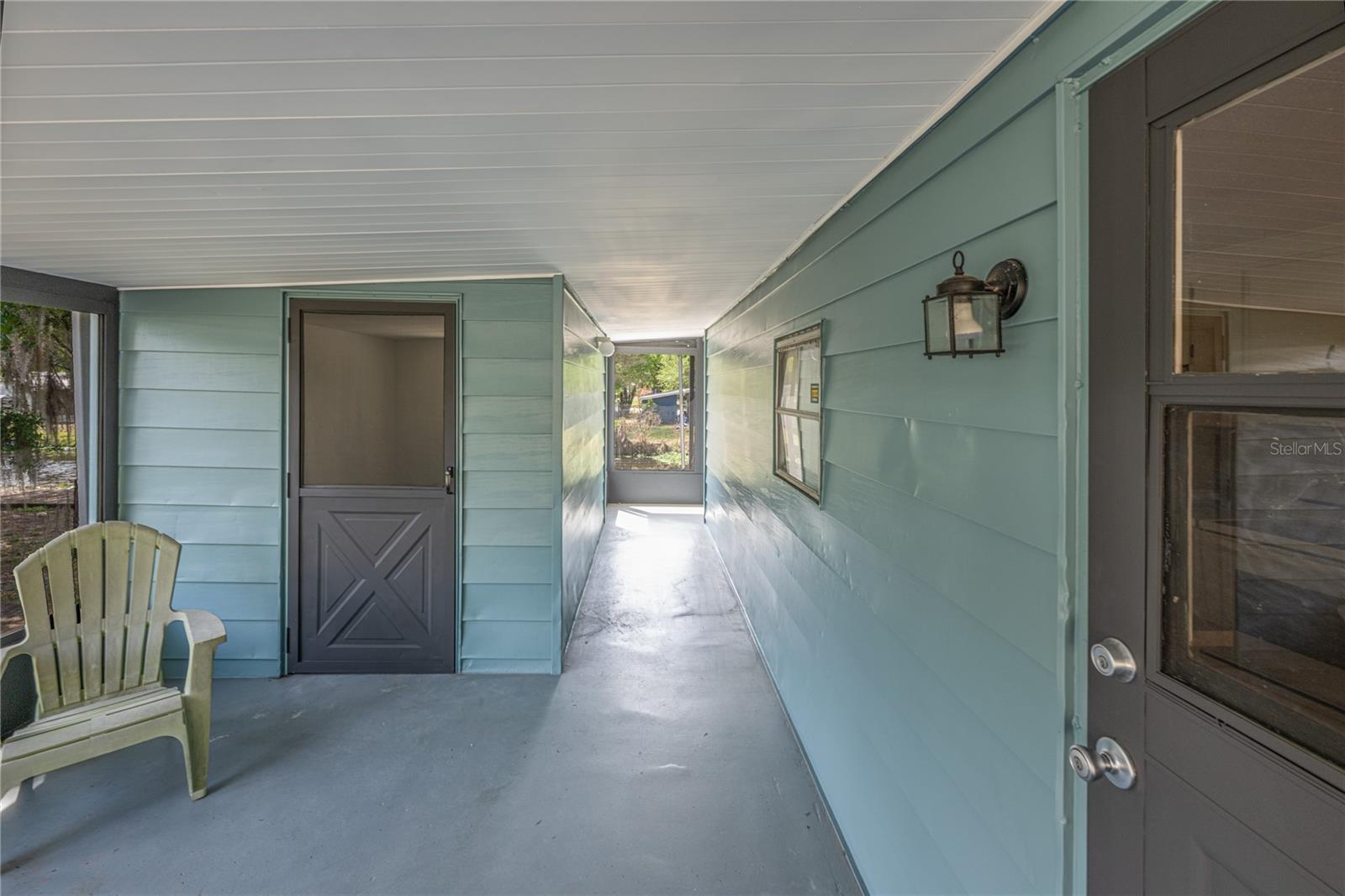 Image 4 of 34 For 17320 Palm Drive