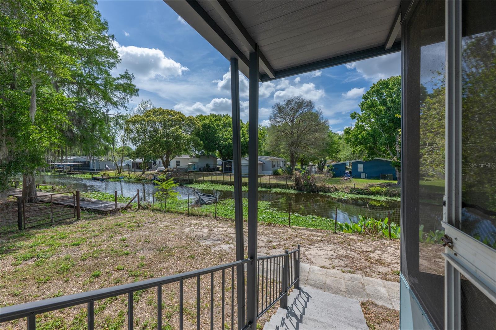 Image 6 of 34 For 17320 Palm Drive