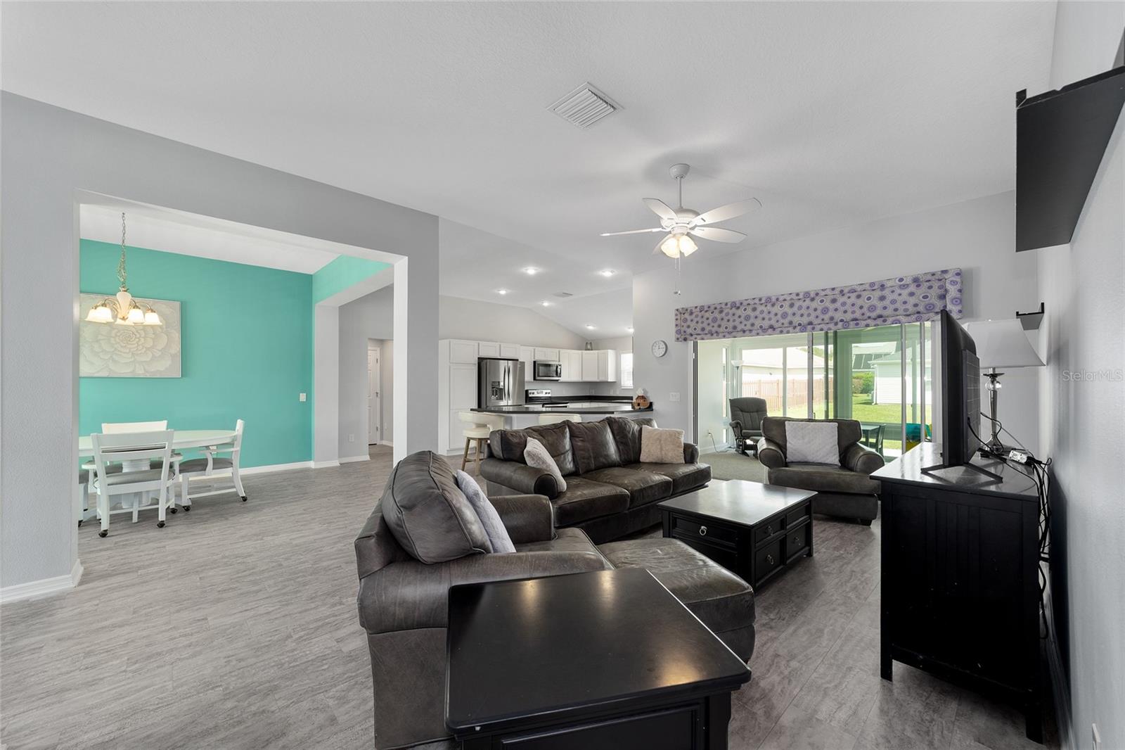 Image 11 of 57 For 3335 Rohan Road