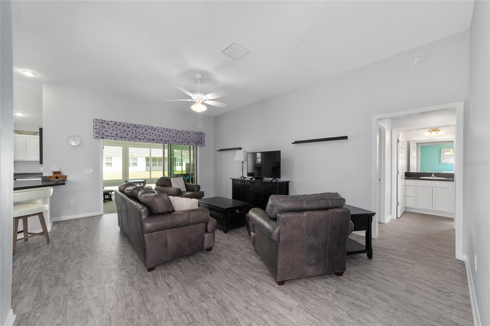 Image 12 of 57 For 3335 Rohan Road