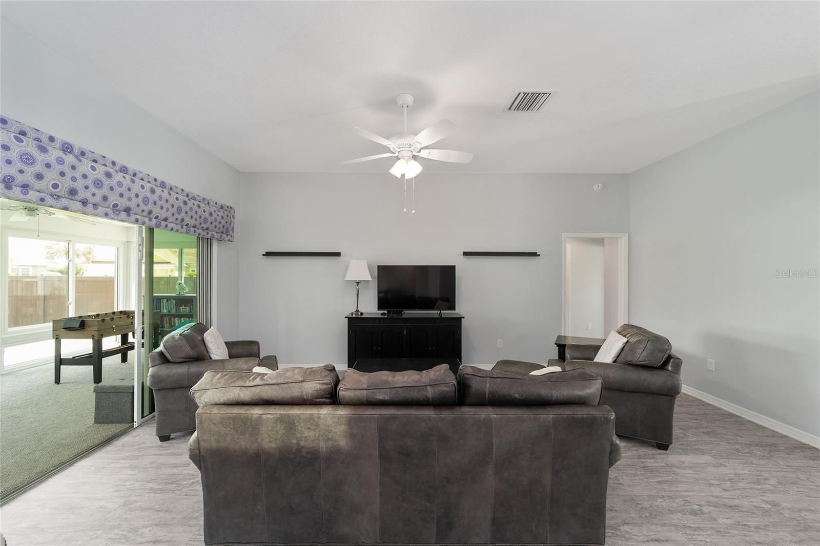 Image 14 of 57 For 3335 Rohan Road