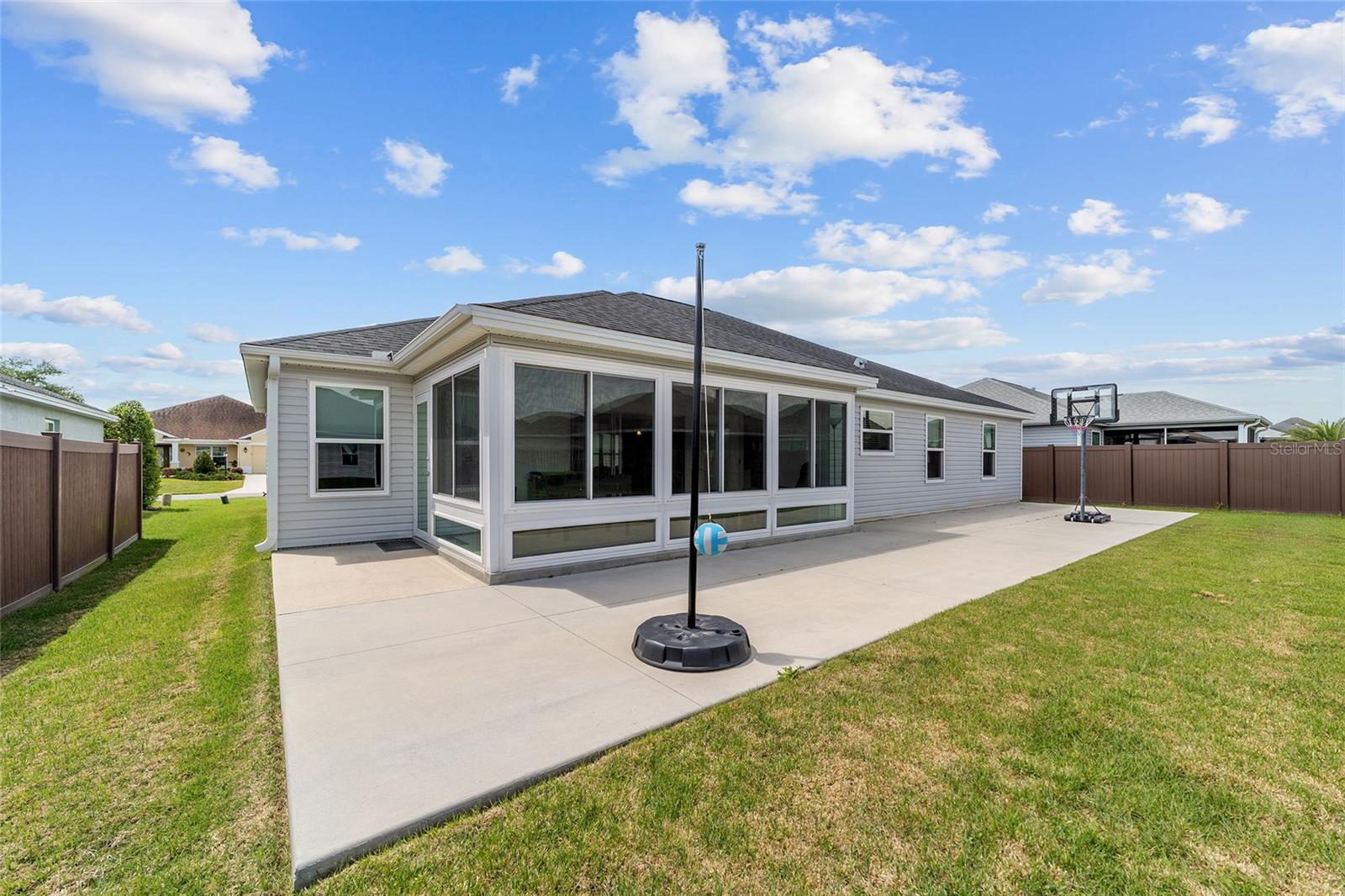 Image 39 of 57 For 3335 Rohan Road