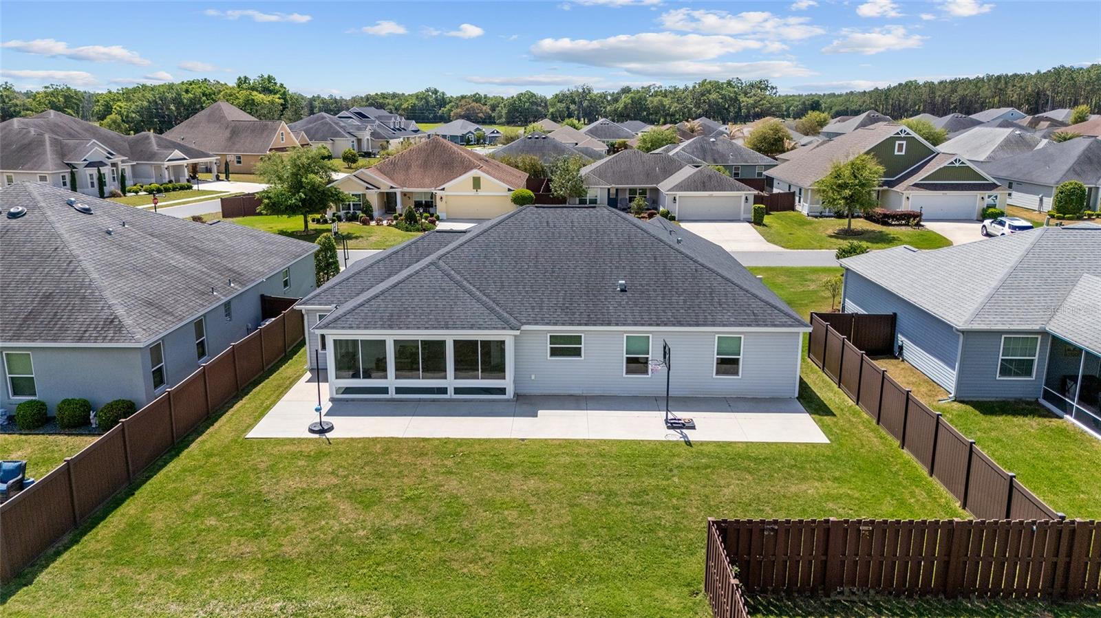 Image 55 of 57 For 3335 Rohan Road