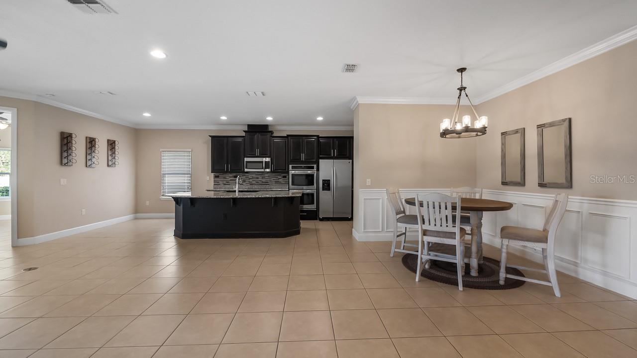 Image 11 of 53 For 476 Bellissimo Place