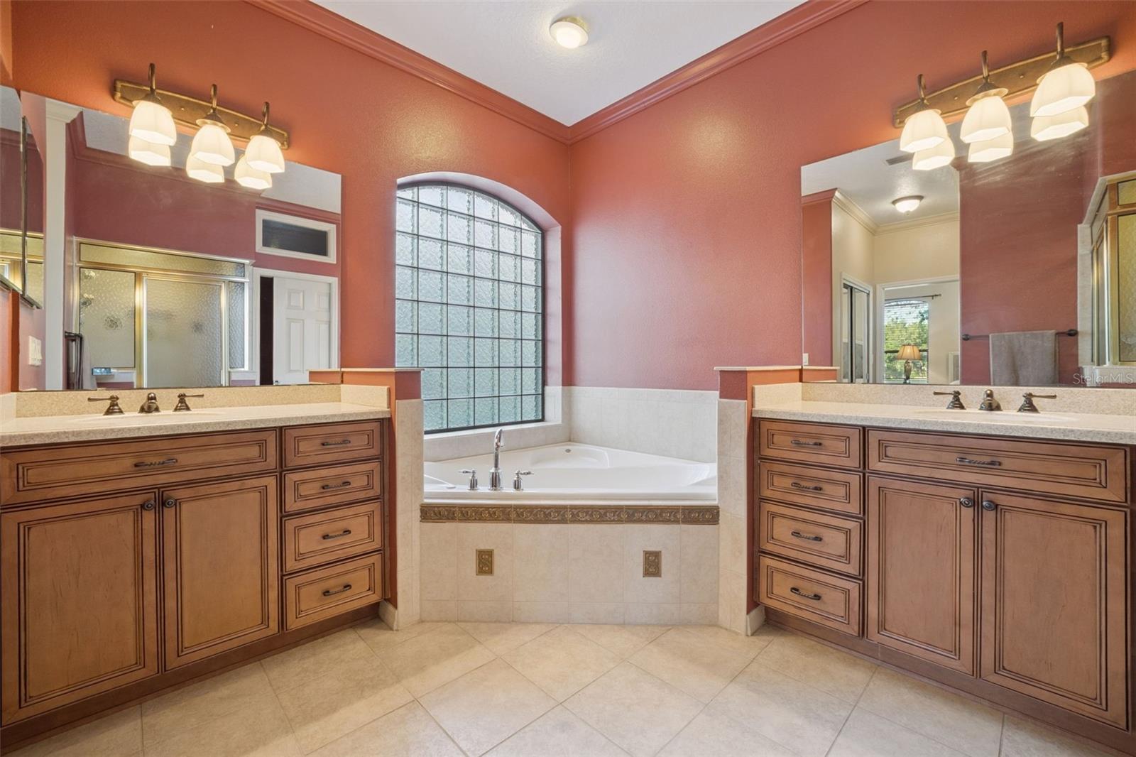 Image 16 of 48 For 3292 Seven Seas Drive