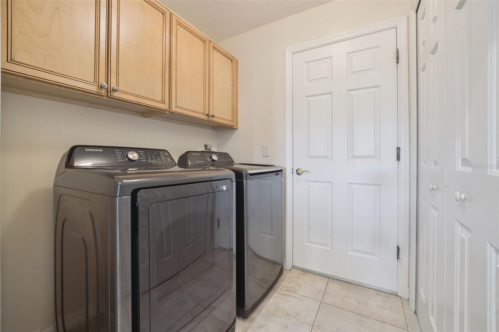 Image 18 of 48 For 3292 Seven Seas Drive