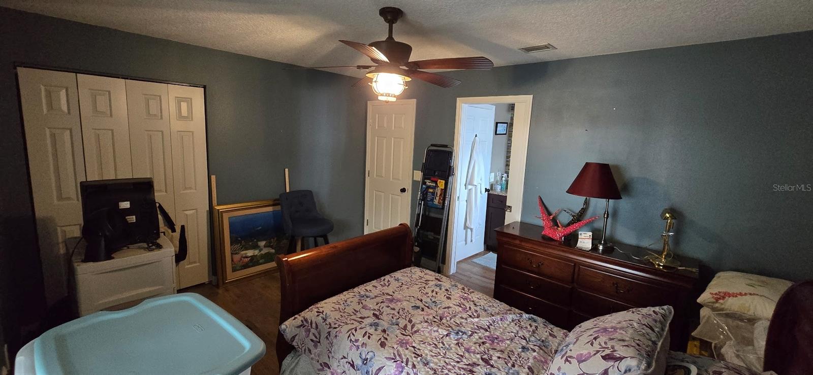 Image 23 of 62 For 336 Lakecrest Drive