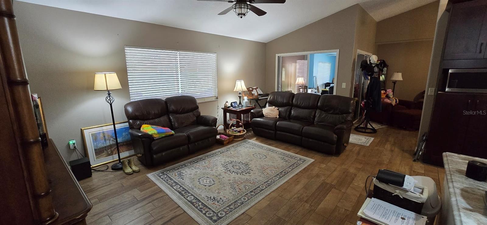 Image 27 of 62 For 336 Lakecrest Drive