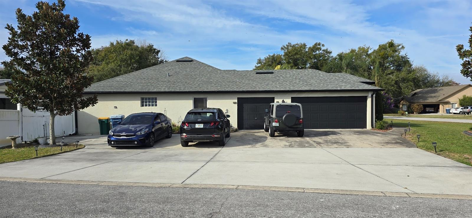 Image 3 of 62 For 336 Lakecrest Drive