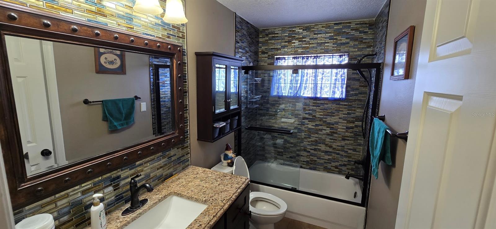 Image 41 of 62 For 336 Lakecrest Drive