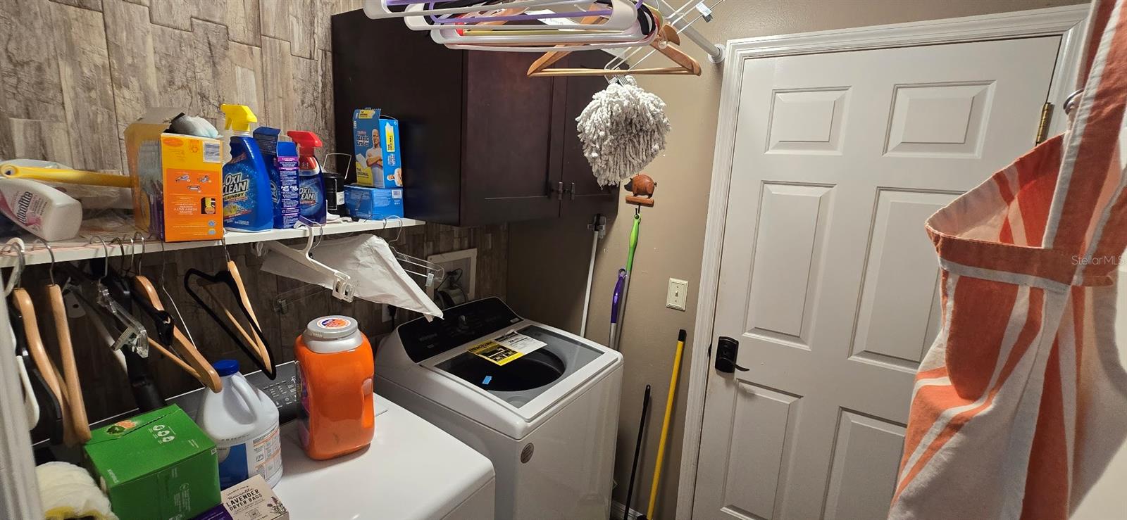 Image 45 of 62 For 336 Lakecrest Drive