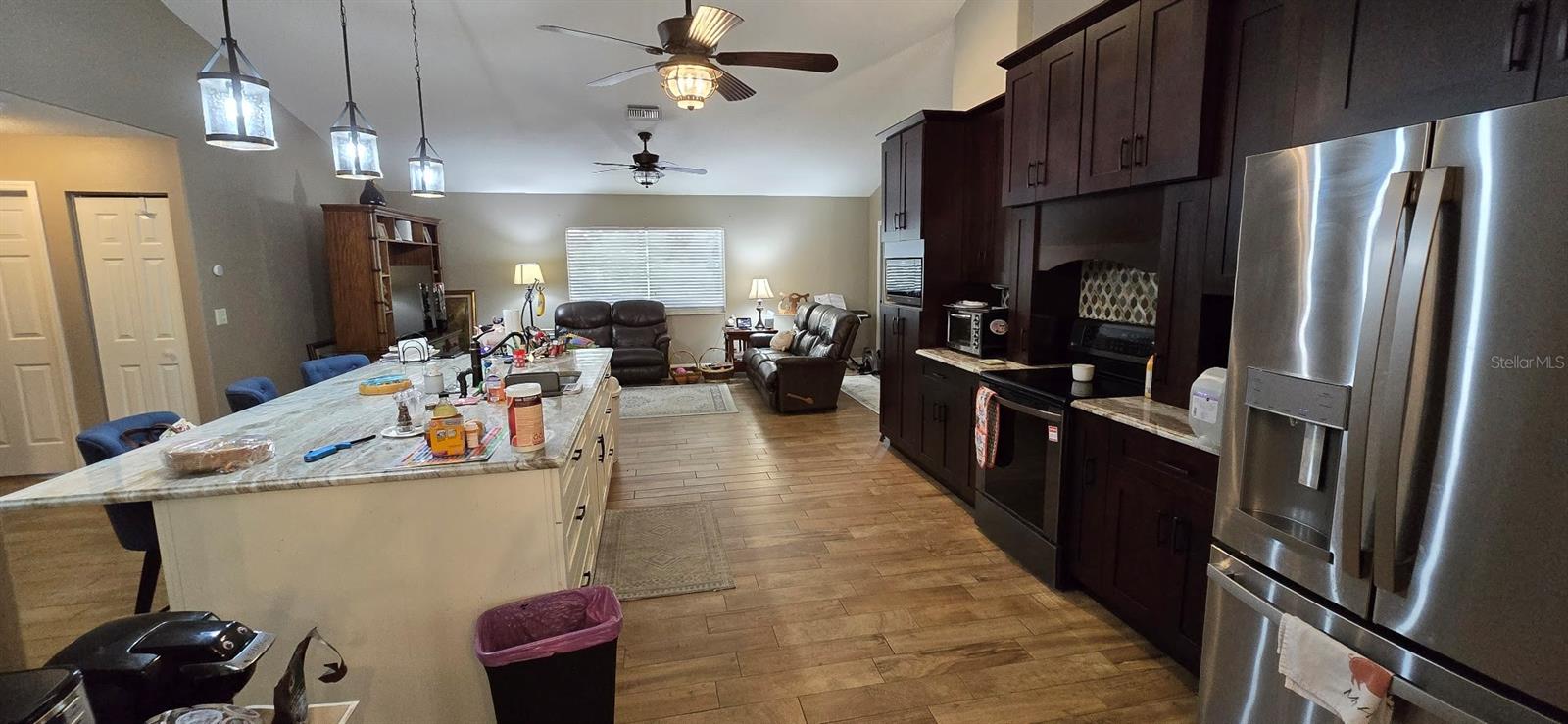 Image 9 of 62 For 336 Lakecrest Drive