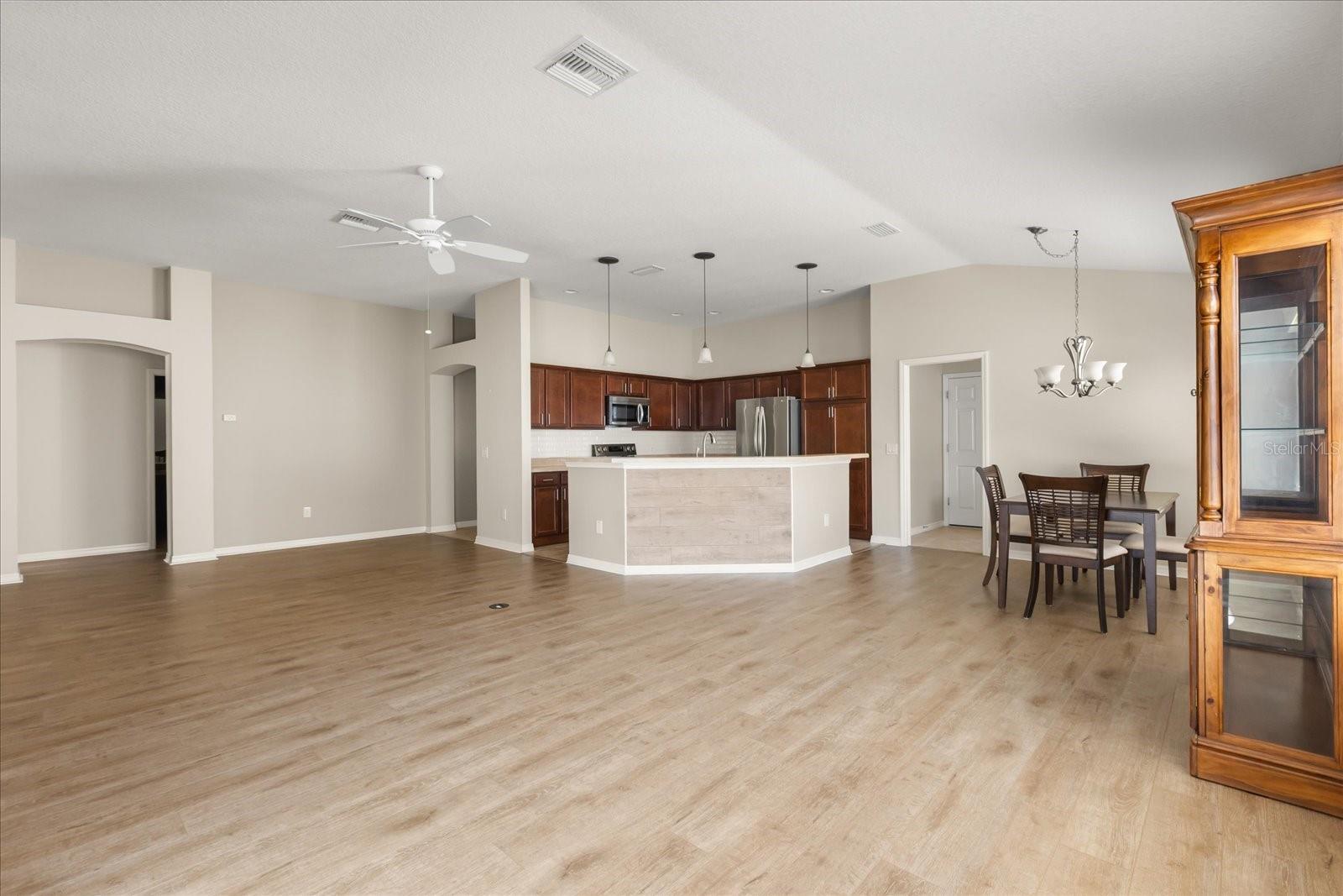 Image 4 of 33 For 2247 Shanewood Court