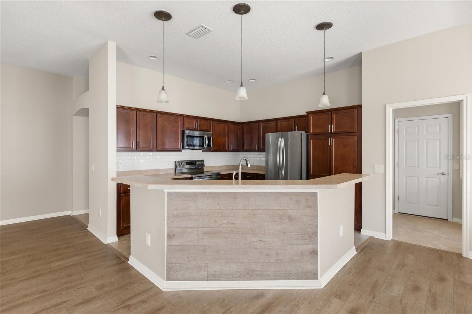 Image 5 of 33 For 2247 Shanewood Court