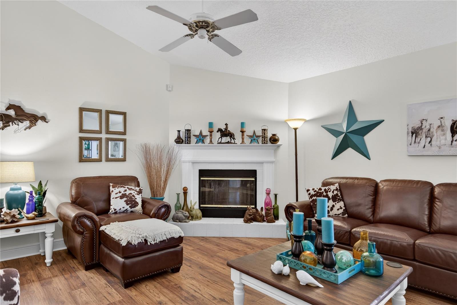 Image 4 of 54 For 23440 Oak Lane