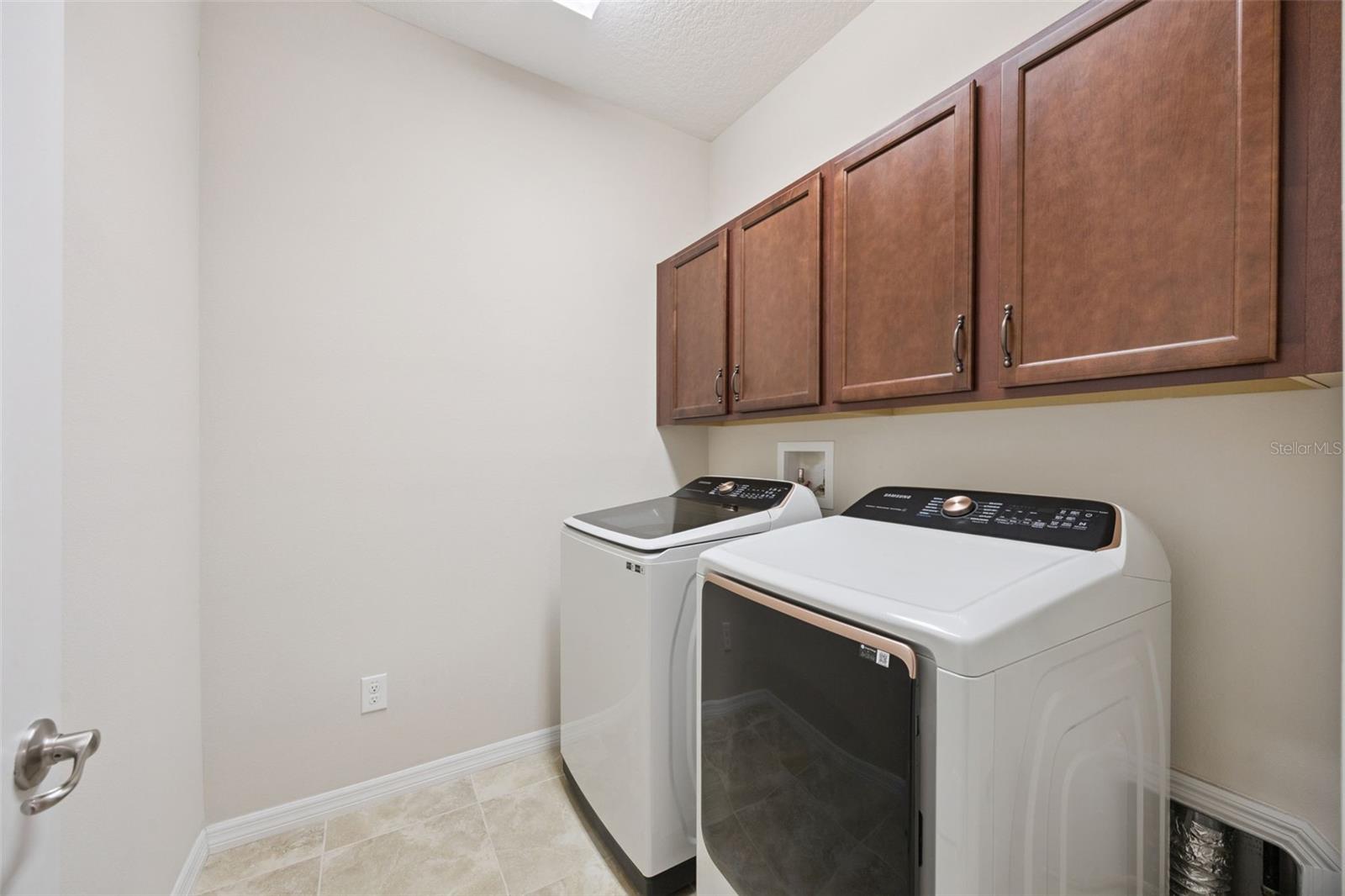 Image 27 of 51 For 588 Autumn Ash Drive