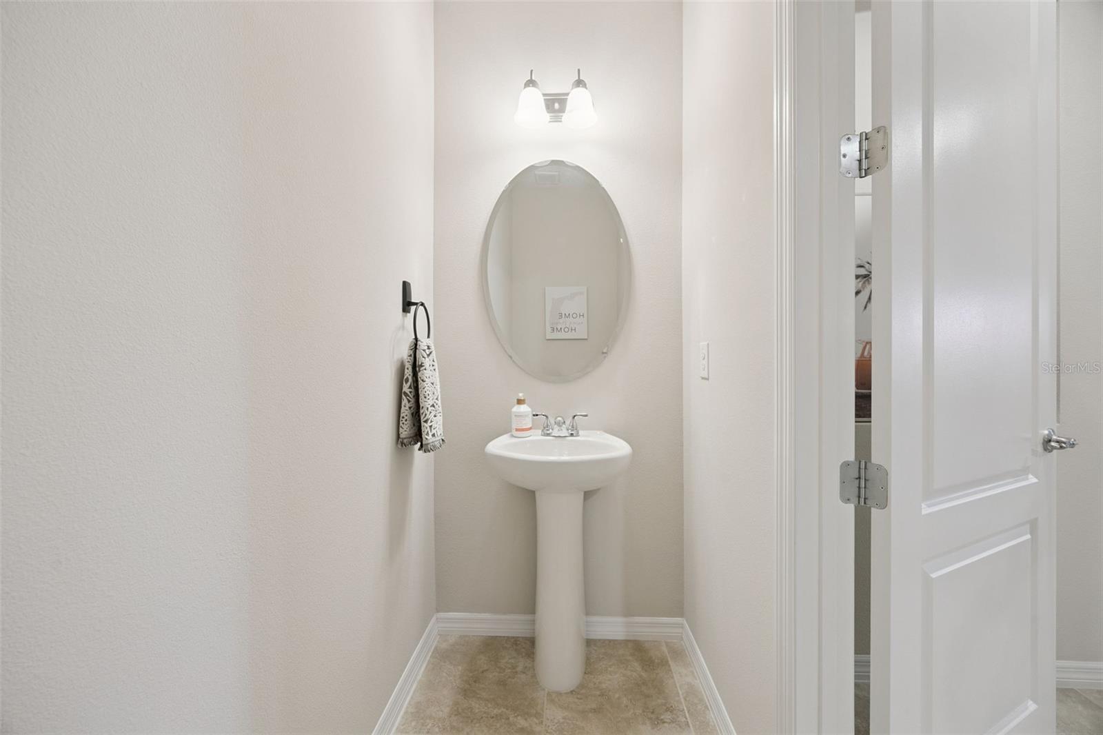 Image 28 of 51 For 588 Autumn Ash Drive