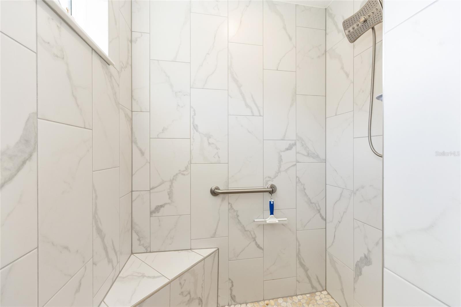 Image 31 of 82 For 1694 Colleen Court