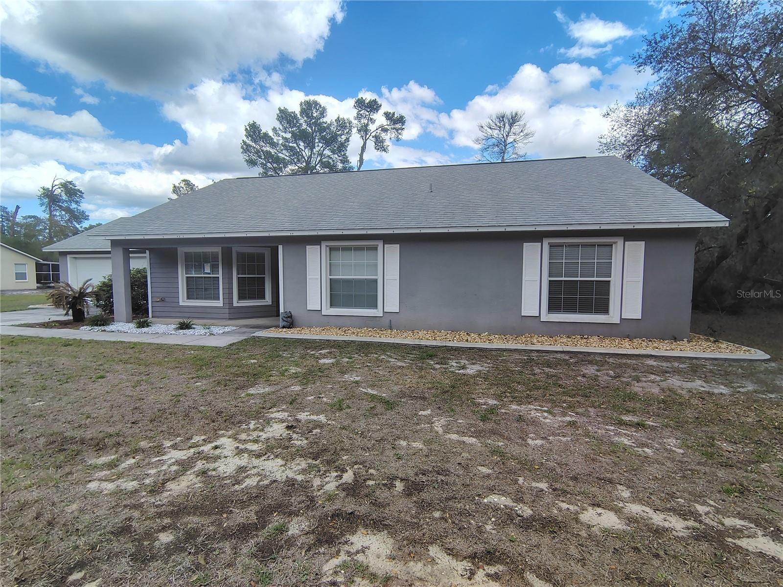 Listing Details for 13 Fisher Trail Terrace, OCKLAWAHA, FL 32179