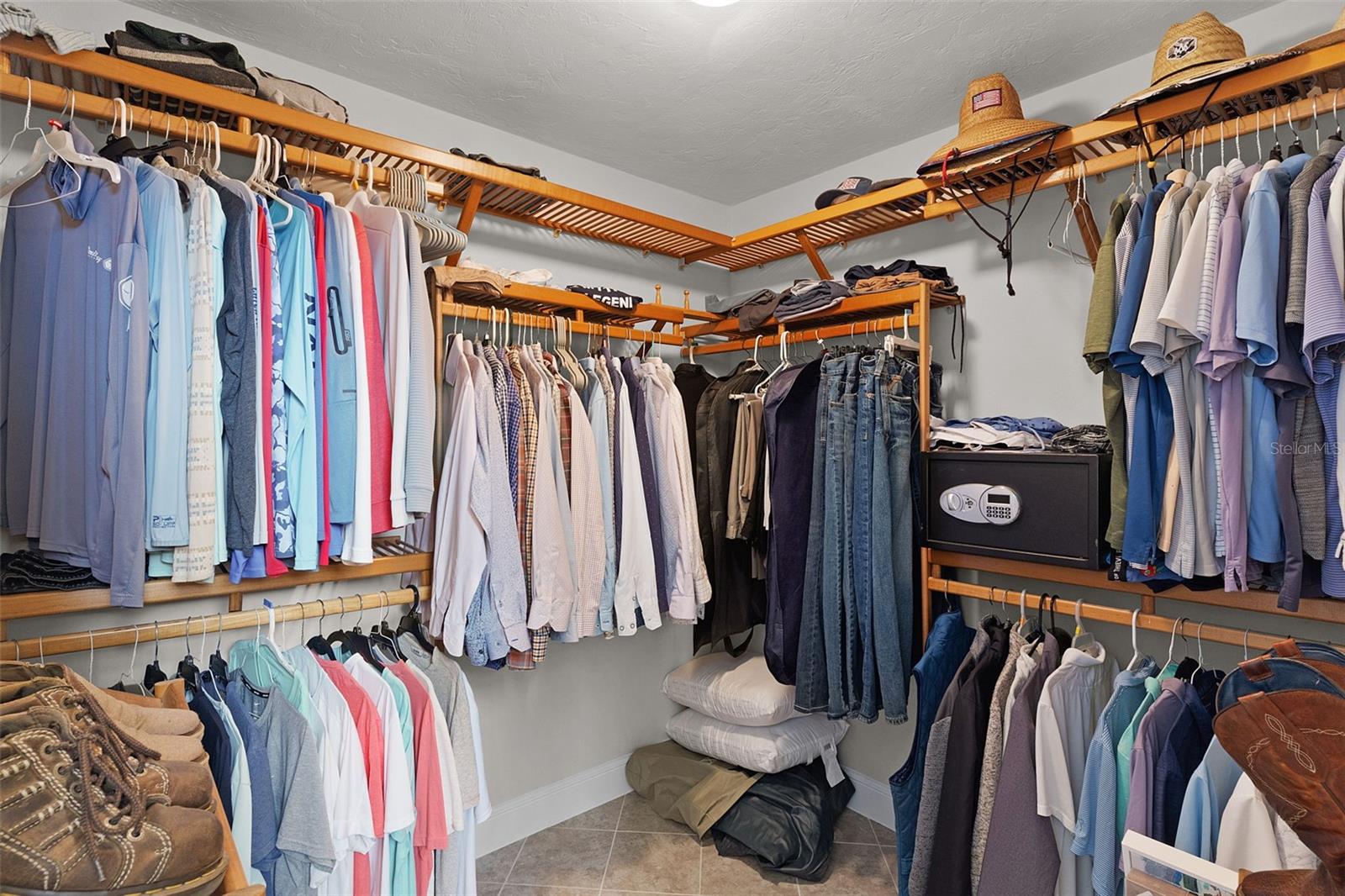 Image 34 of 41 For 60 Sand Lake Place