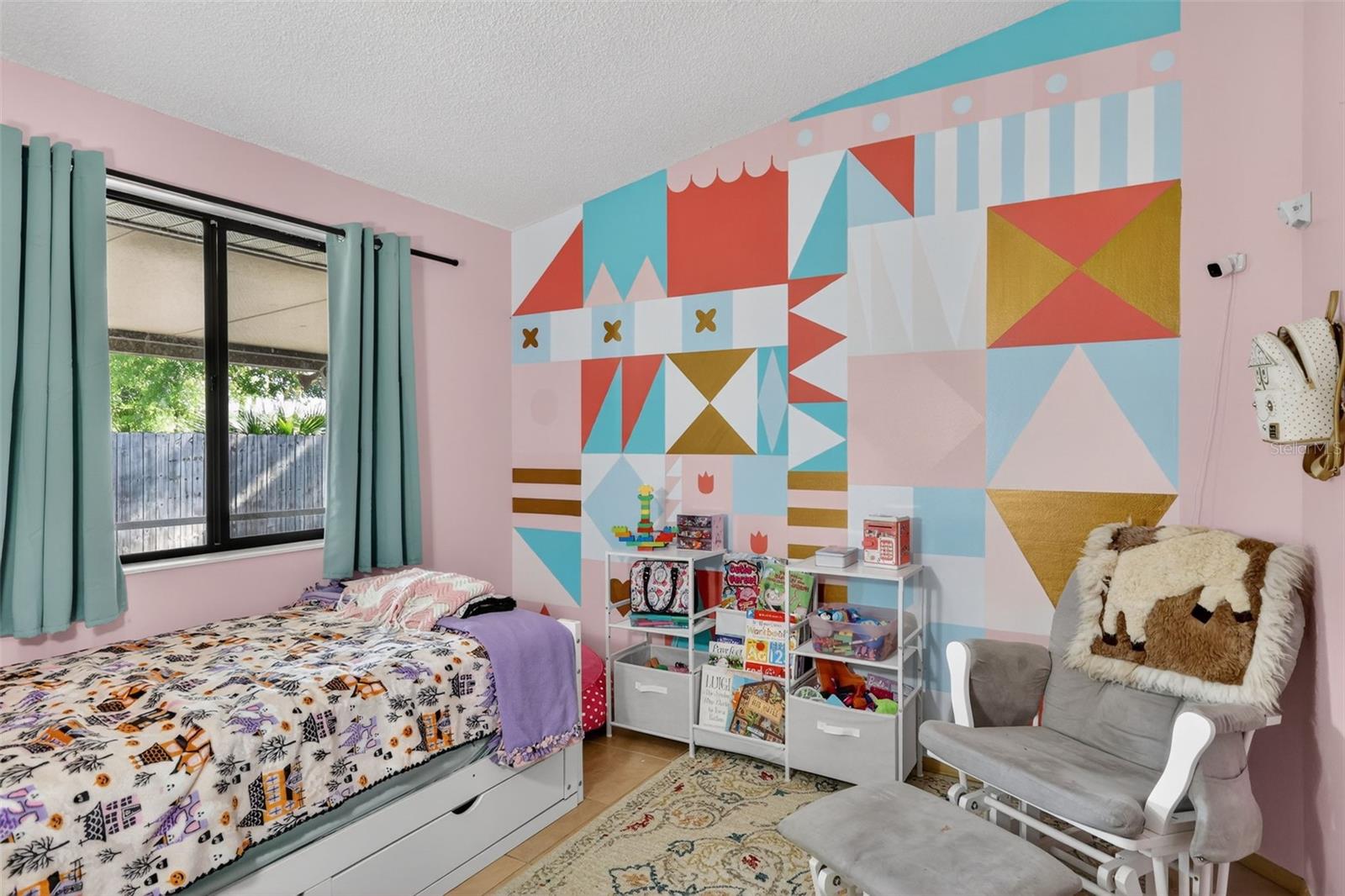 Image 16 of 23 For 1192 Lambert Ln.