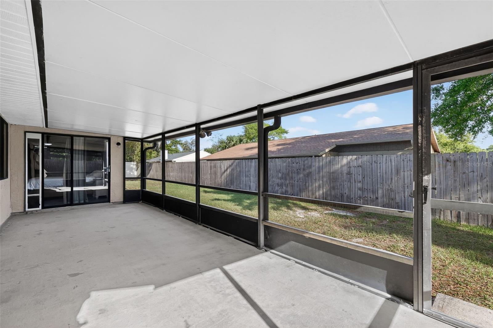 Image 19 of 23 For 1192 Lambert Ln.