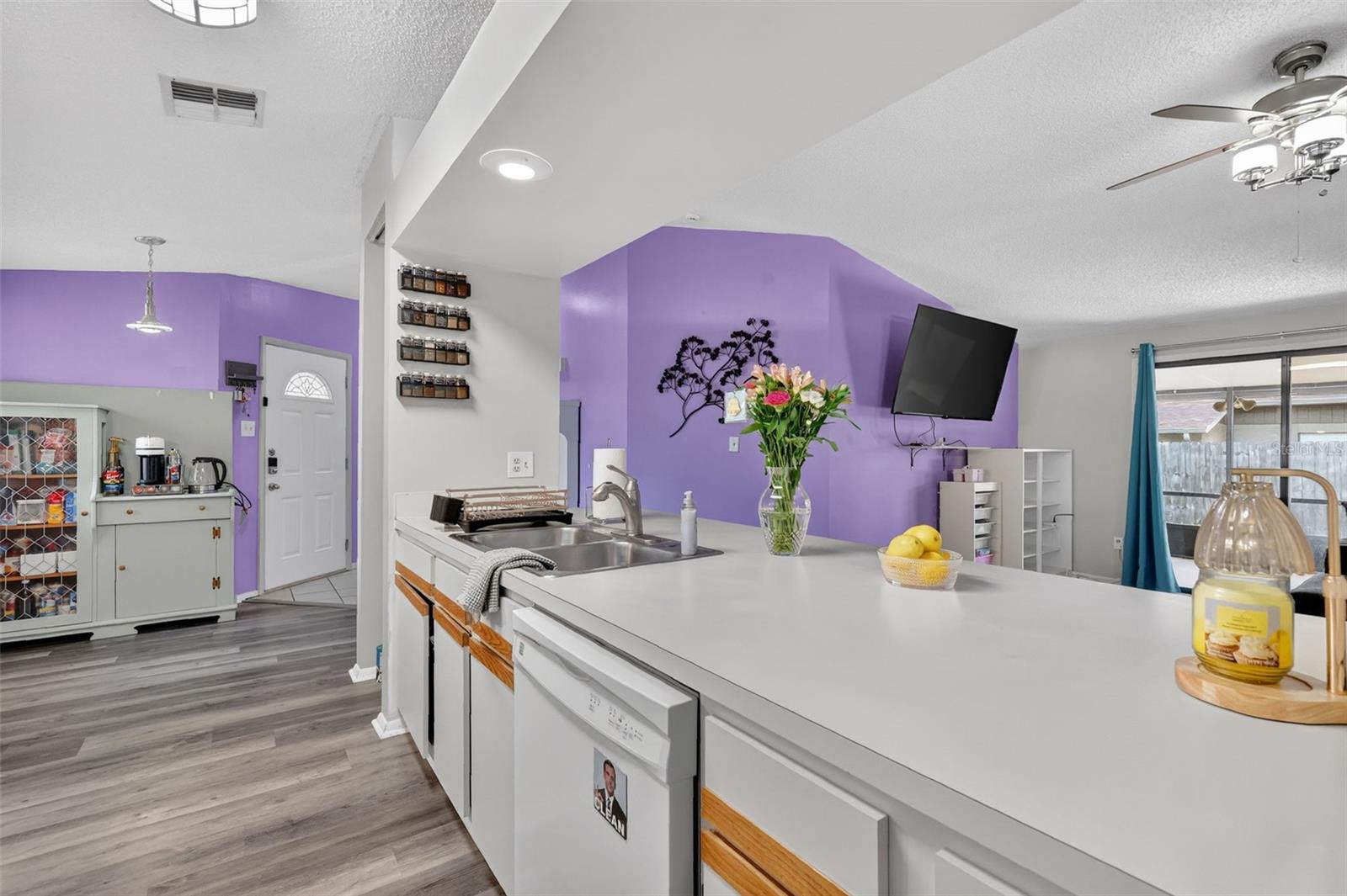 Image 7 of 23 For 1192 Lambert Ln.