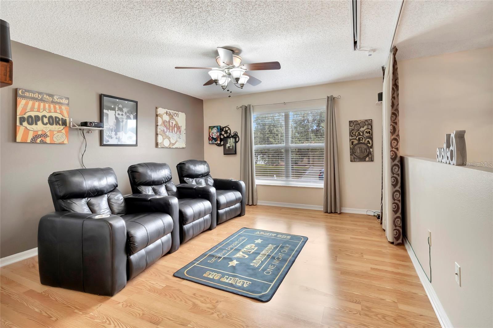 Image 22 of 44 For 16012 Lanesboro Court