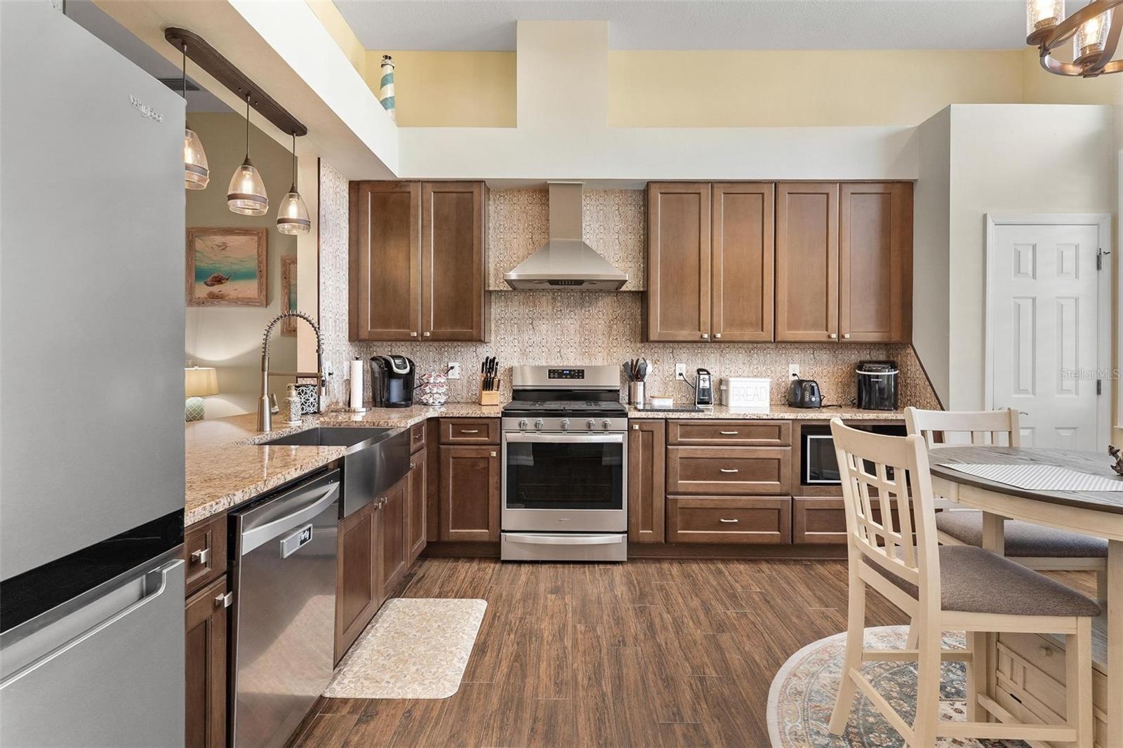 Image 10 of 65 For 6071 Sailboat Avenue