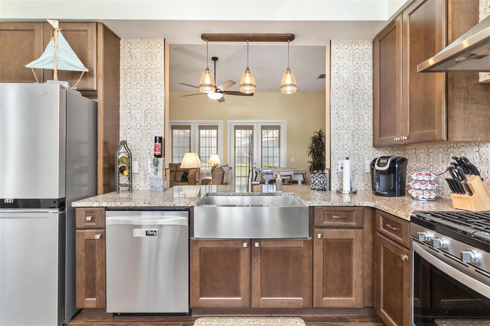 Image 12 of 65 For 6071 Sailboat Avenue