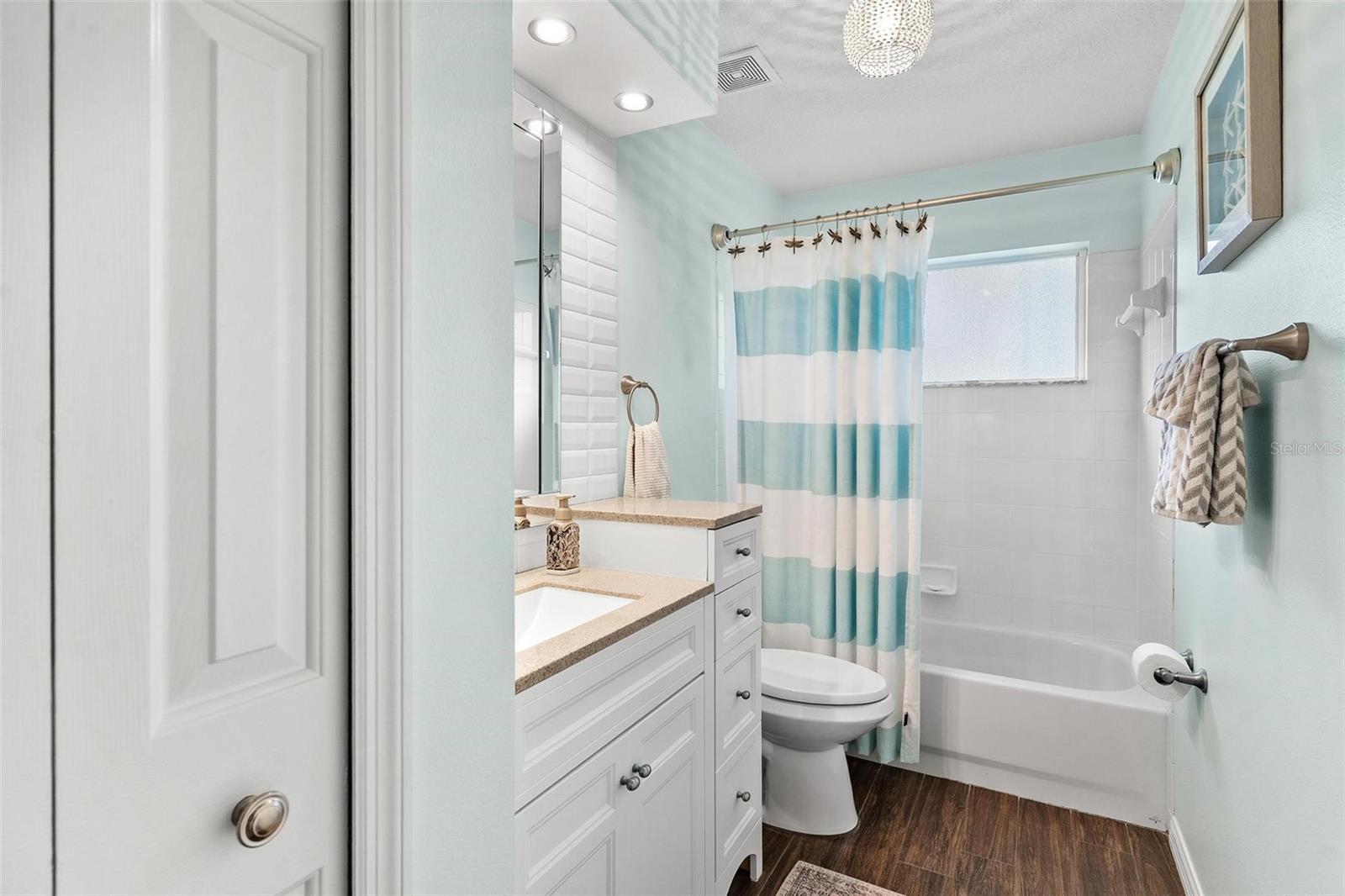 Image 24 of 65 For 6071 Sailboat Avenue