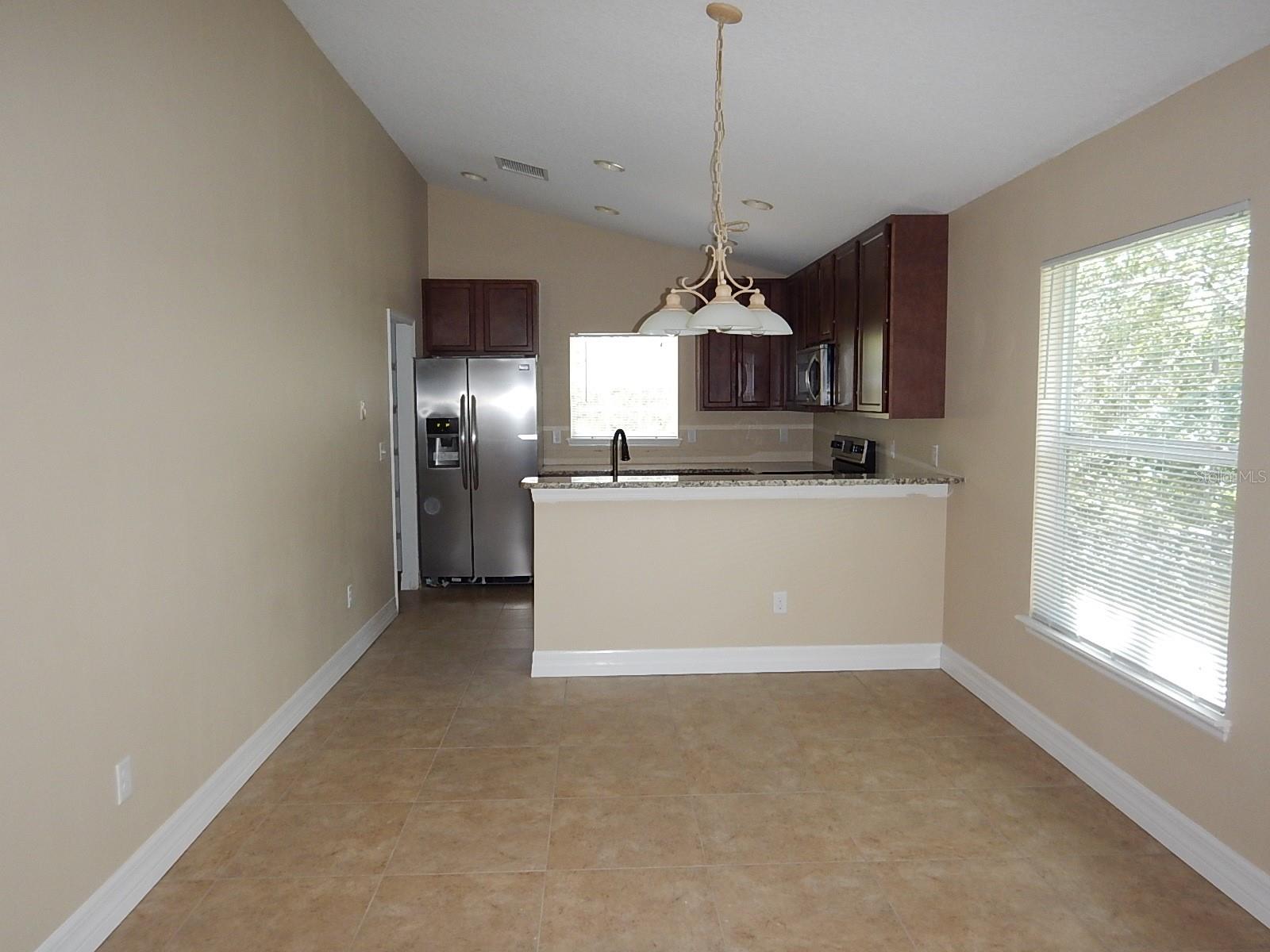 Image 5 of 12 For 453 Desoto Street