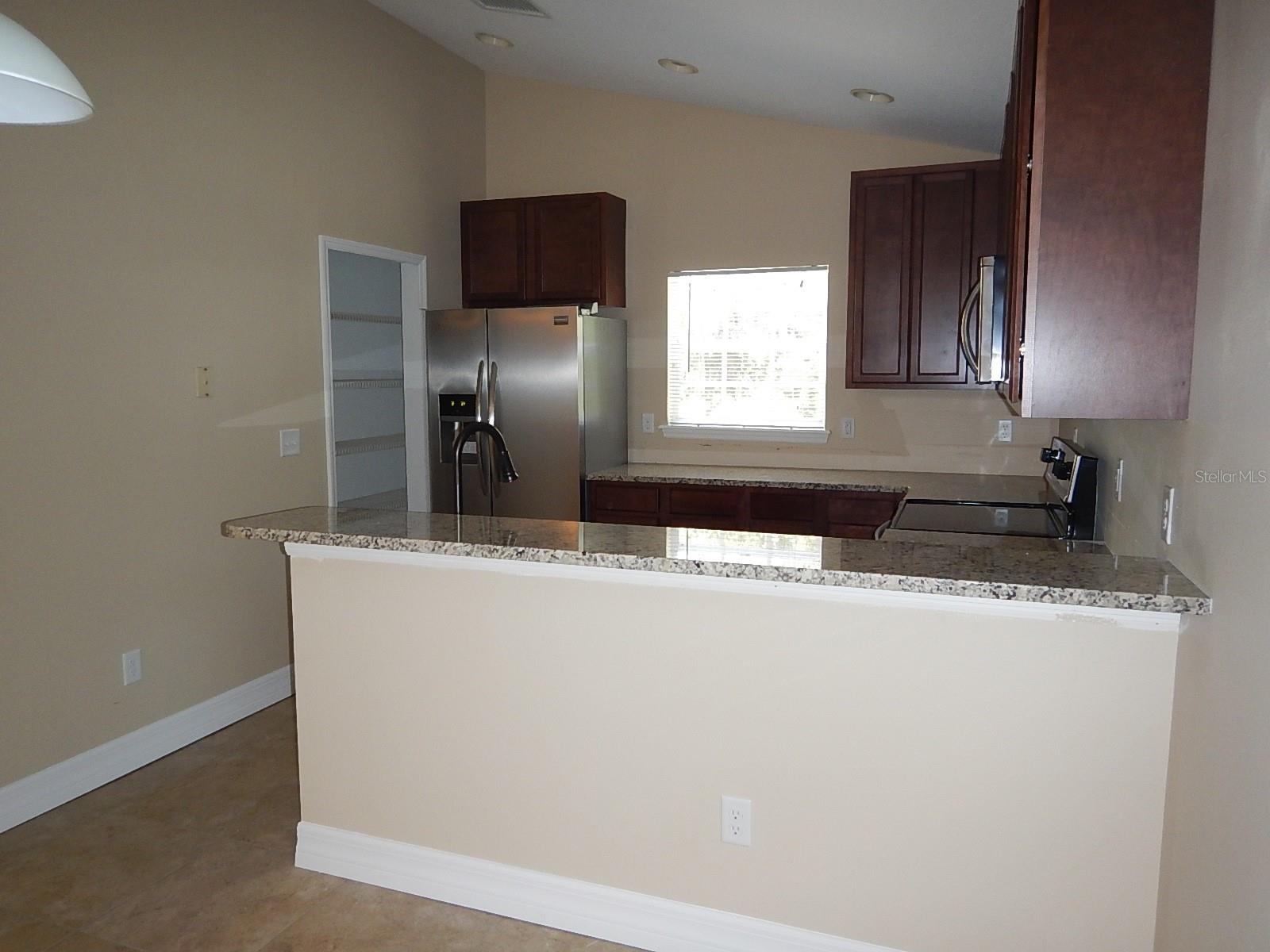 Image 7 of 12 For 453 Desoto Street