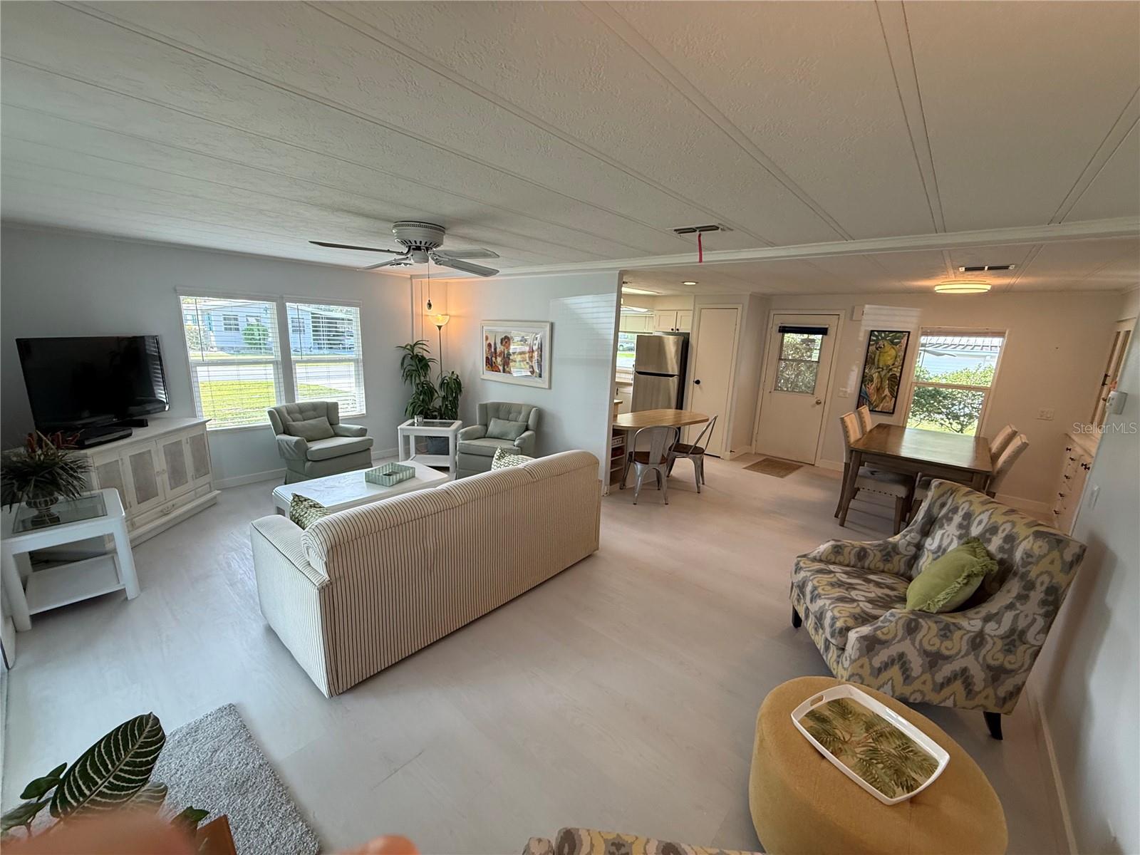 Image 15 of 34 For 11 Bobwhite Road