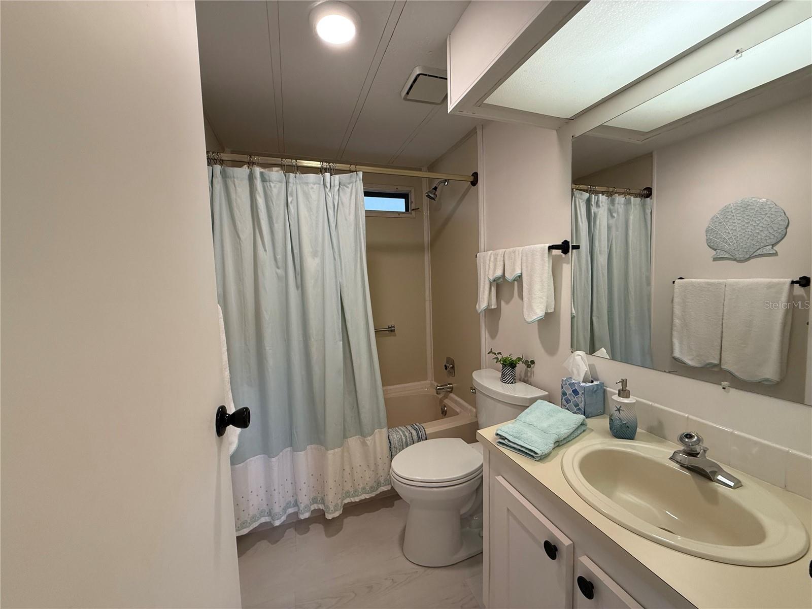 Image 29 of 34 For 11 Bobwhite Road