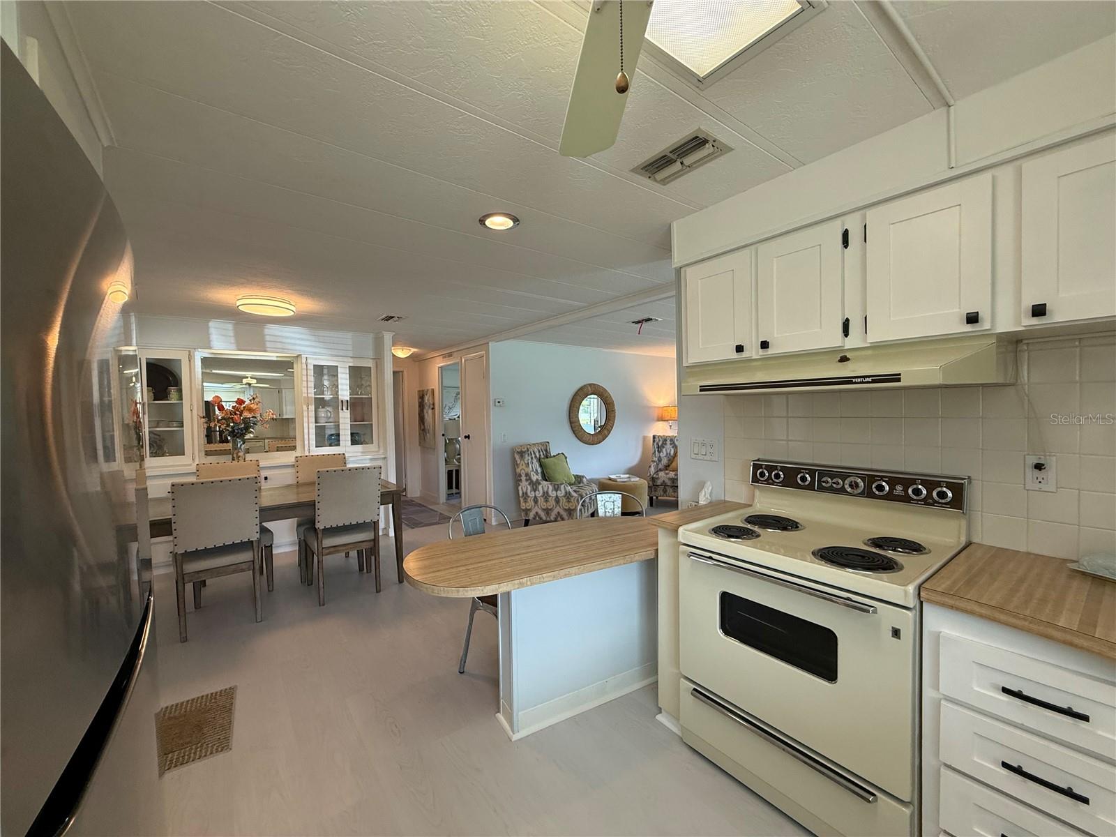 Image 7 of 34 For 11 Bobwhite Road