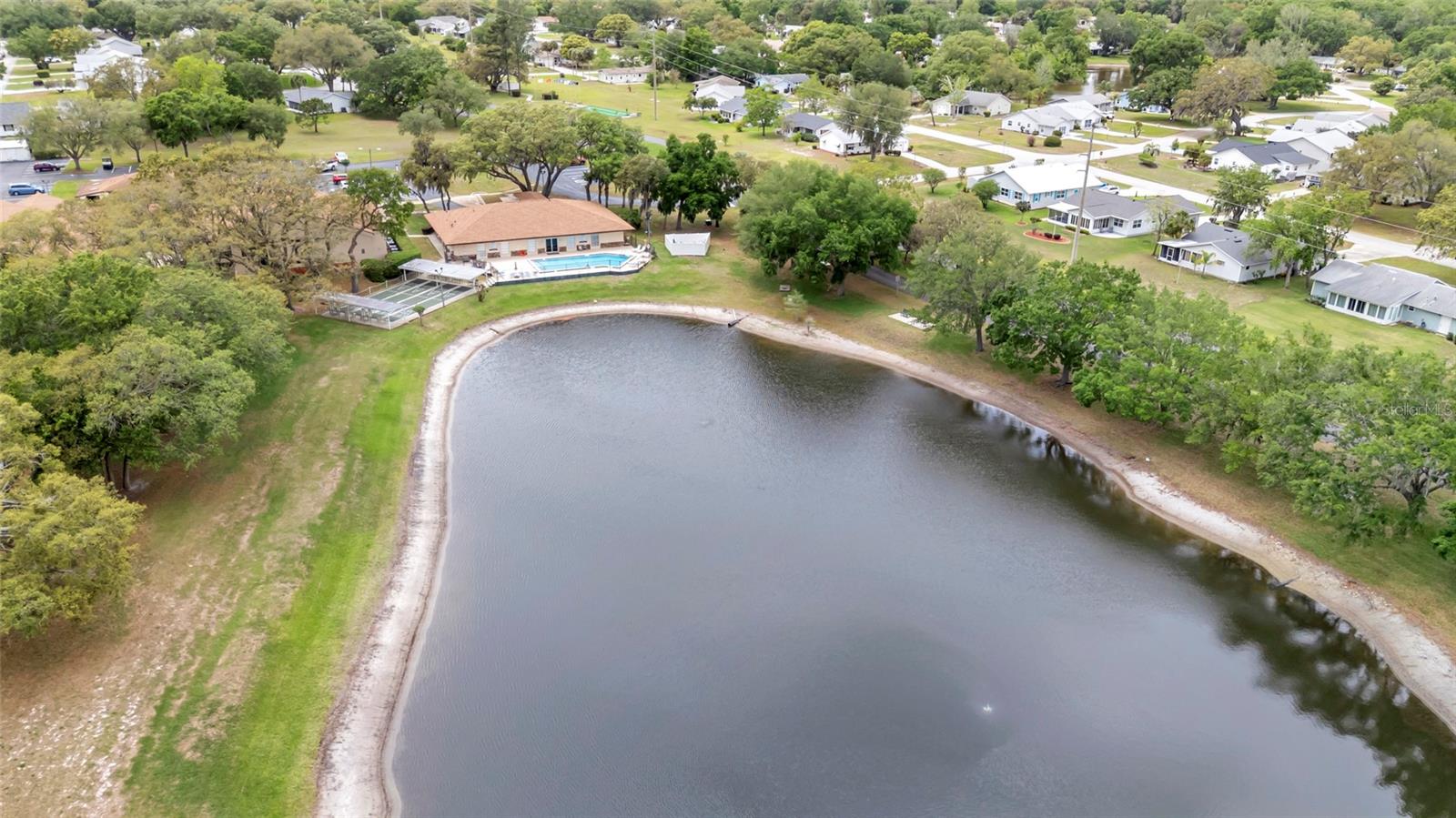 Image 38 of 50 For 27 Gordon Court