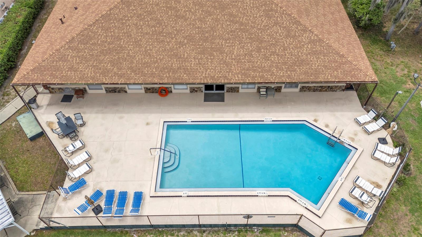 Image 39 of 50 For 27 Gordon Court