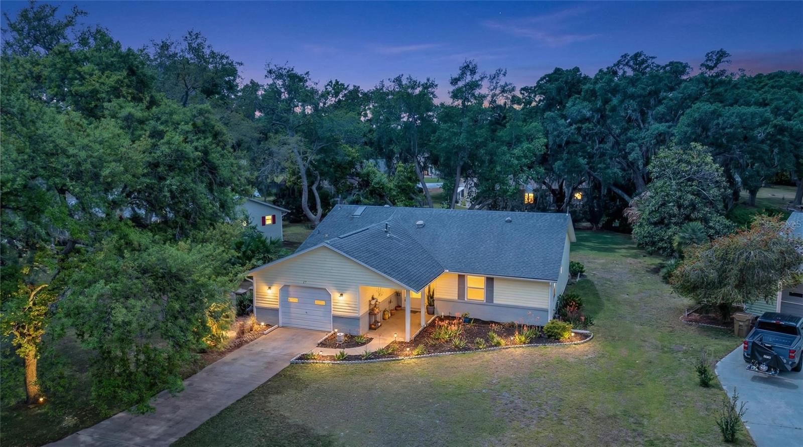 Image 4 of 50 For 27 Gordon Court