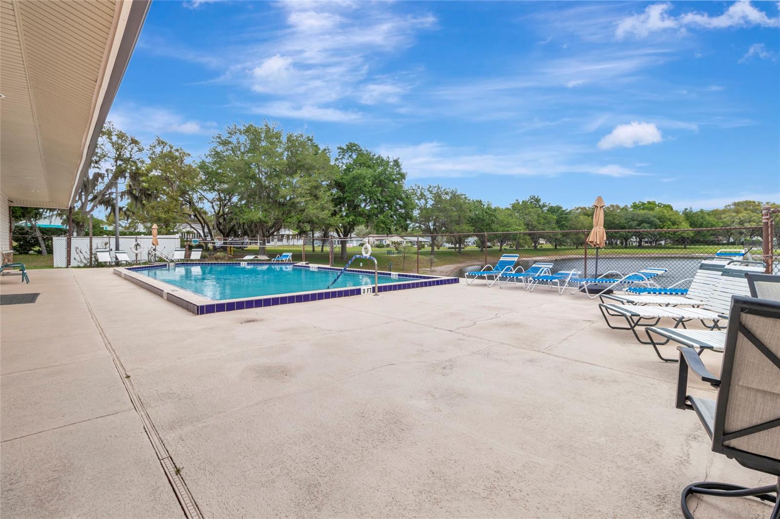 Image 44 of 50 For 27 Gordon Court