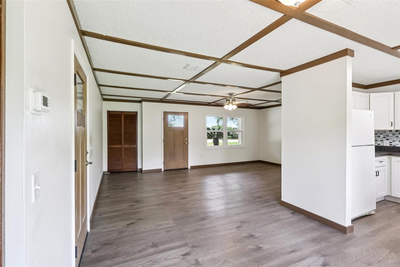 Image 11 of 28 For 6814 Battlefield Parkway