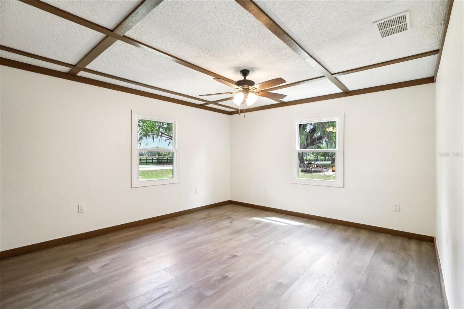 Image 16 of 28 For 6814 Battlefield Parkway