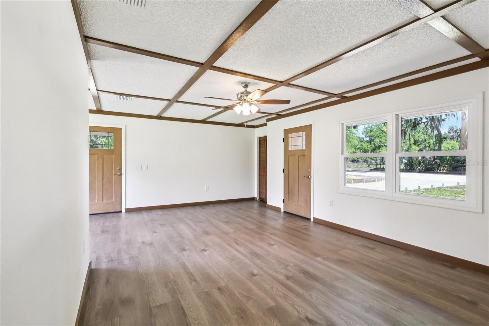 Image 6 of 28 For 6814 Battlefield Parkway