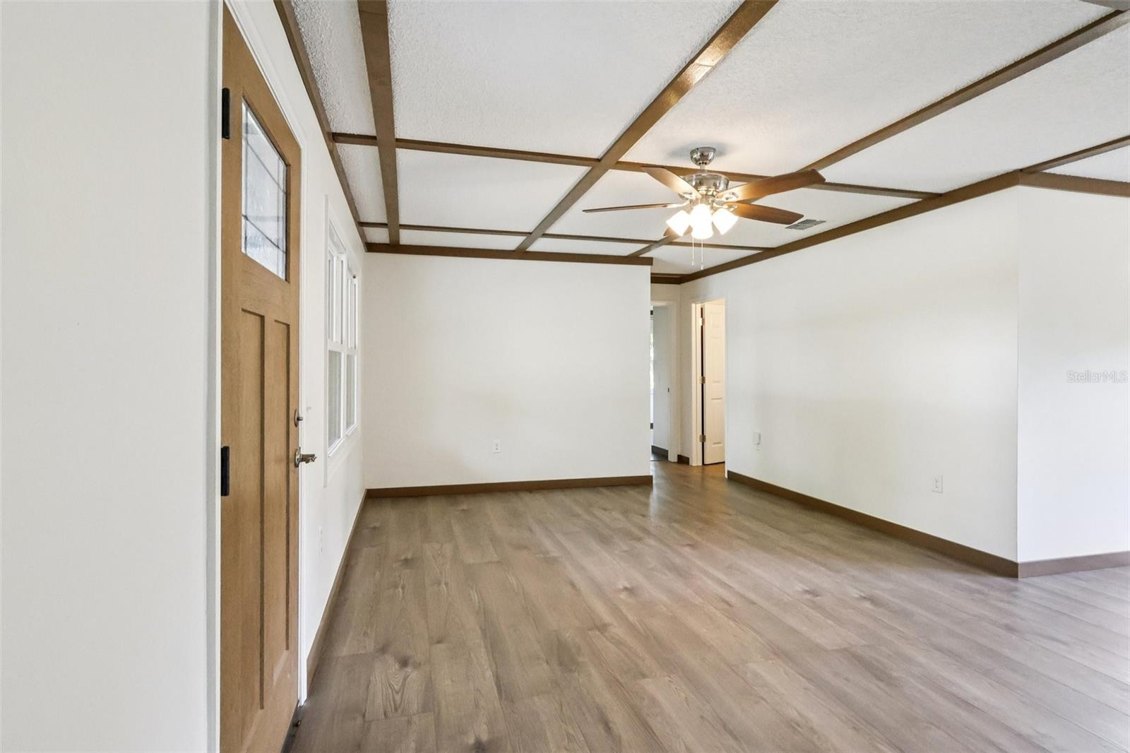 Image 8 of 28 For 6814 Battlefield Parkway